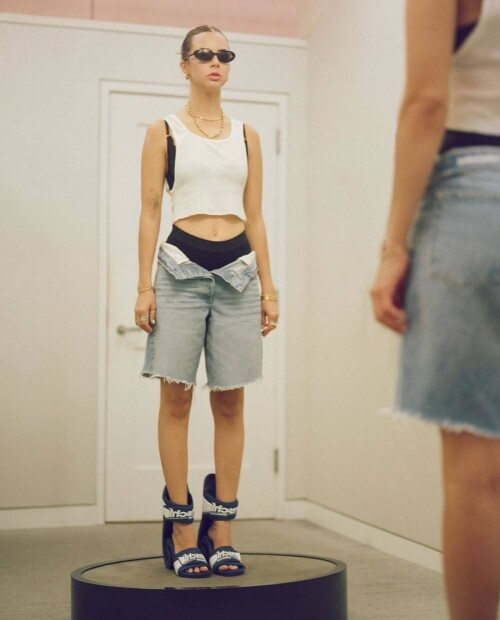 Bobbi Althoff Feet 80459653f3a7fd5ad0ca911