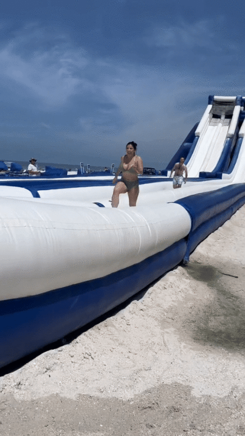 BouncyGif36171638a5a77489.gif