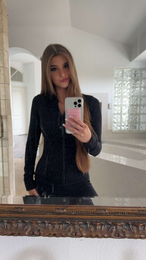 BraveDown.Com Brooke Monk Brookemonk Snapchat Sto 1709052766f8ef6fd3e360d344