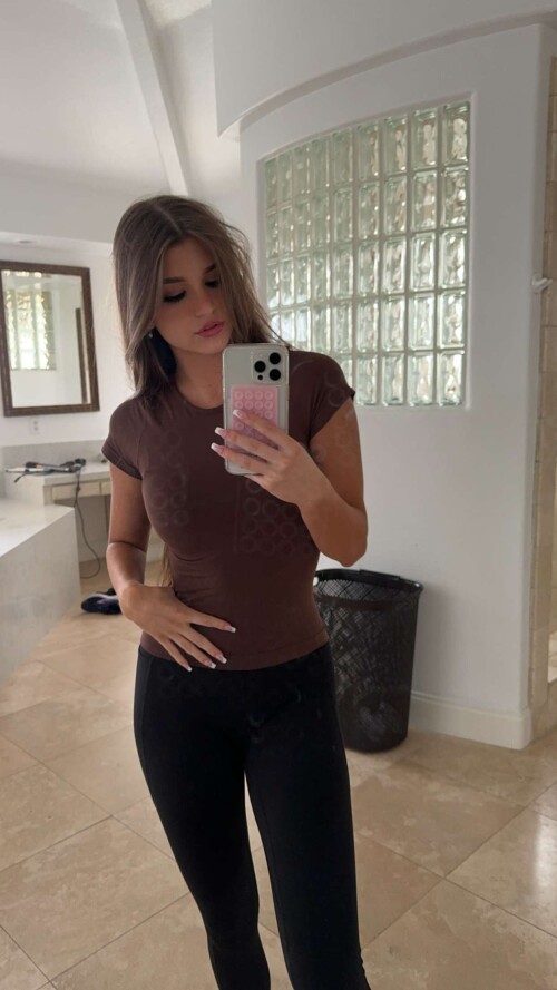 BraveDown.Com Brooke Monk Brookemonk Snapchat Sto 170905333536eeeb36f8c28660