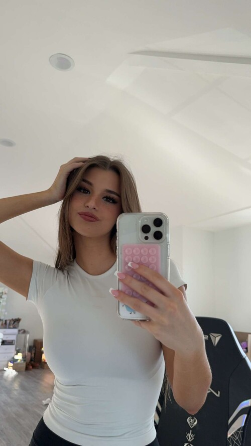 BraveDown.Com Brooke Monk Brookemonk Snapchat Sto 1709229734f562653fc6ecadb9