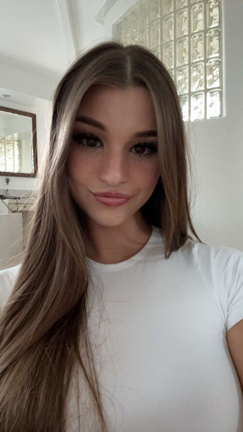 BraveDown.Com Brooke Monk Brookemonk Snapchat Sto 170923035525a50e30a2b0593b