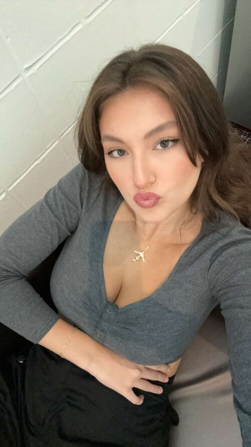 BraveDown.Com Rachel Pizzolato Itsrachelpizz Stor 1728668800c51779856a69b77f