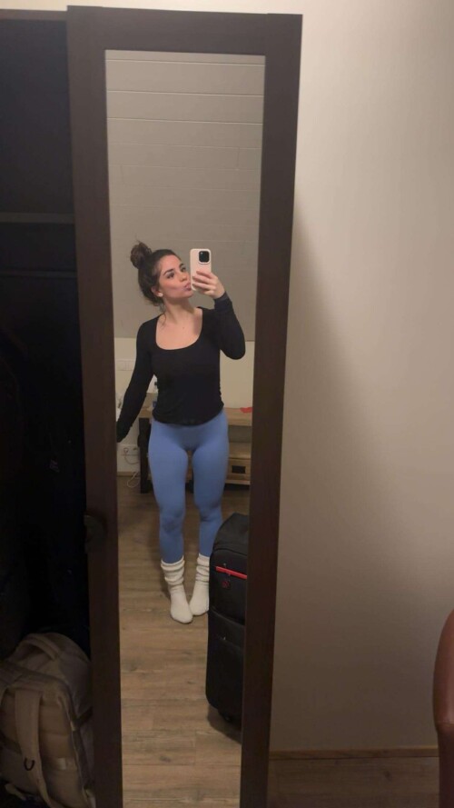 BraveDown.Com Sofia Crnilovic Sofia c23 Snapchat 1707921125e51559ed8f95f253