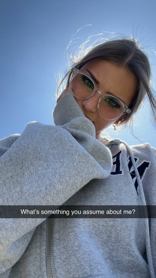 BraveDown.Com brooke monk brookemonk snapchat stories spotlight lenses 0kHiQYr5R9k25ad8adbe5e2f897