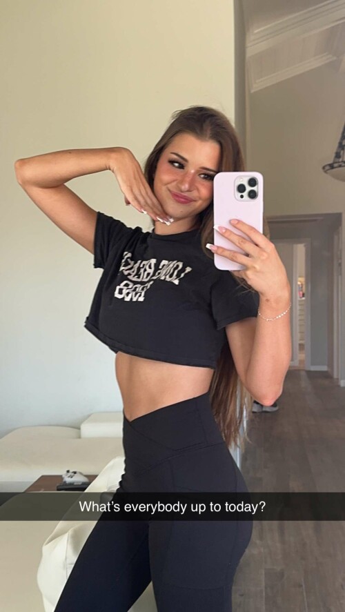 BraveDown.Com brooke monk brookemonk snapchat stories spotlight lenses 8eRhyxaqEI077c4e491a61364c1