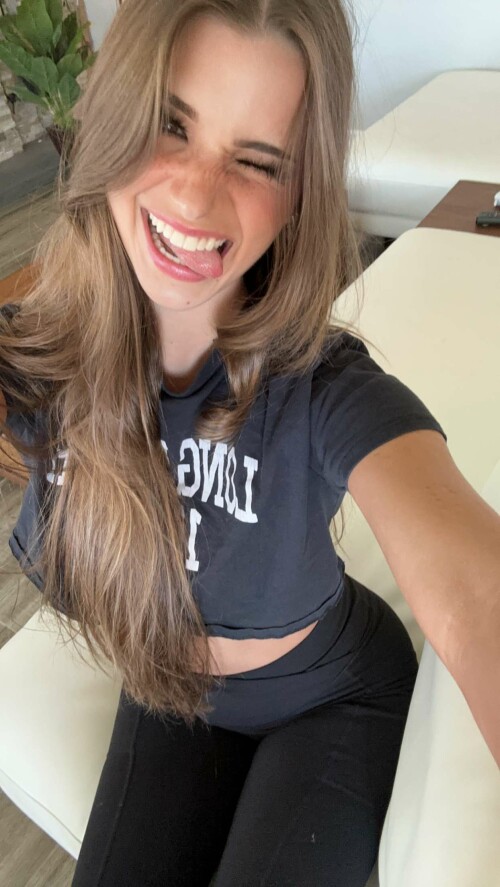 BraveDown.Com brooke monk brookemonk snapchat stories spotlight lenses Ec7VthTx mU11952b0ee5eed739