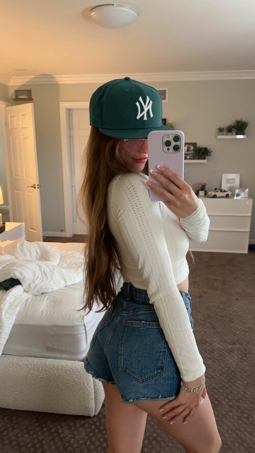 BraveDown.Com brooke monk brookemonk snapchat stories spotlight lenses GNdbNE8 u Y88451a15fc325351