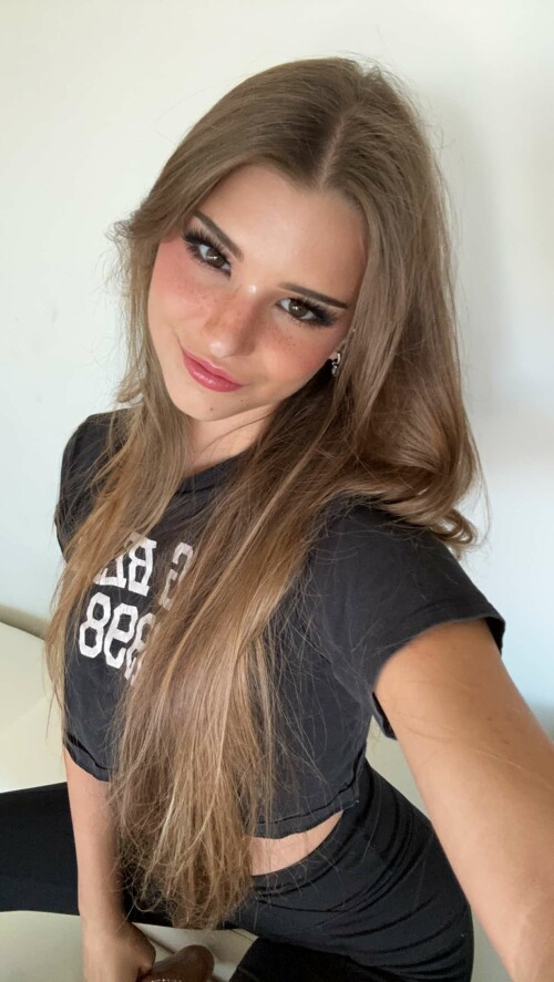 BraveDown.Com brooke monk brookemonk snapchat stories spotlight lenses JhqDV9GSIsI35527dc40b2febd0