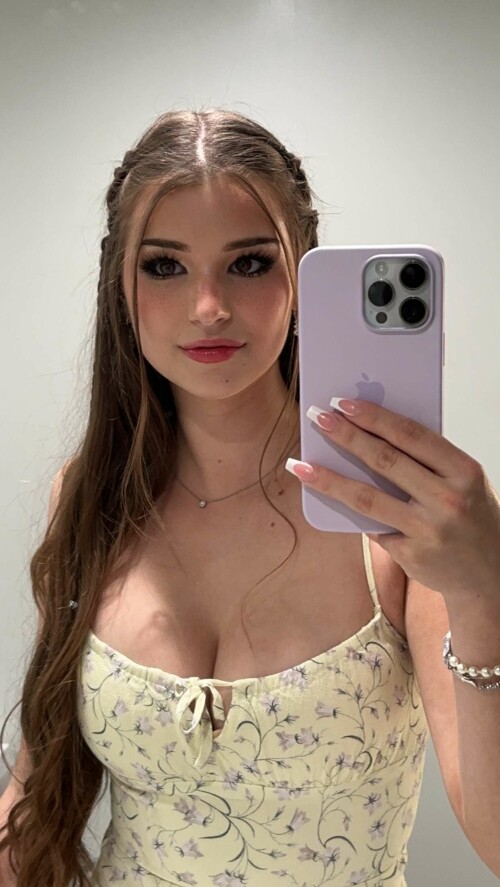 BraveDown.Com brooke monk brookemonk snapchat stories spotlight lenses USA nzQtd1E