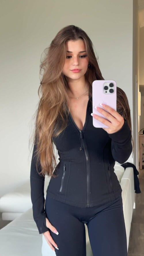 BraveDown.Com brooke monk brookemonk snapchat stories spotlight lenses YfF5CYyc33E