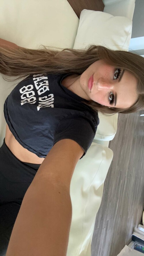 BraveDown.Com brooke monk brookemonk snapchat stories spotlight lenses wr4lD3Jlrg6a532244624fb71a