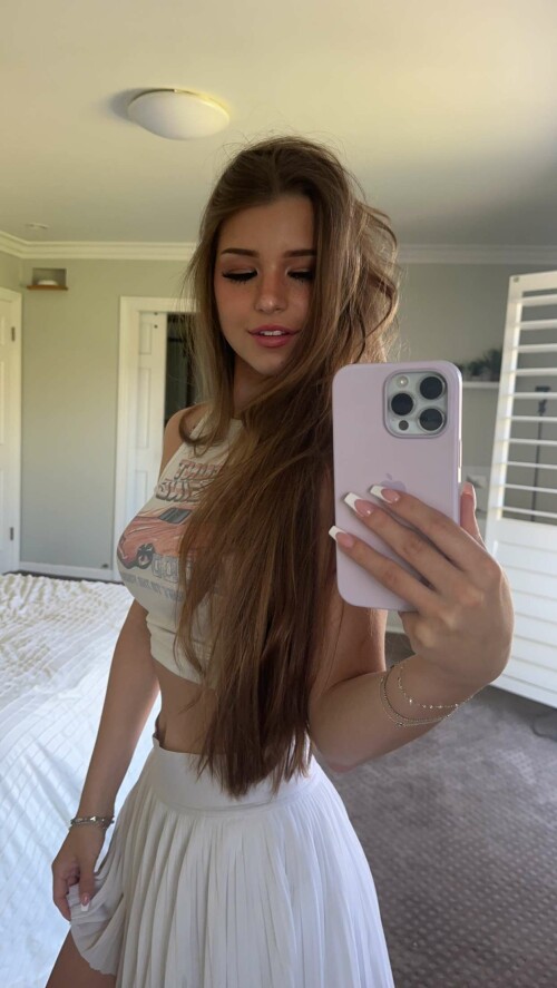 BraveDown.Com brooke monk brookemonk snapchat stories spotlight lenses fdia7xLQ2EM1b1b3e7ea817110b