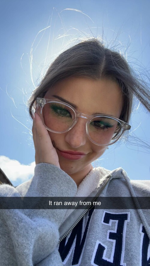 BraveDown.Com brooke monk brookemonk snapchat stories spotlight lenses n1h1hhoJEJE3e1fd189f30ed23c