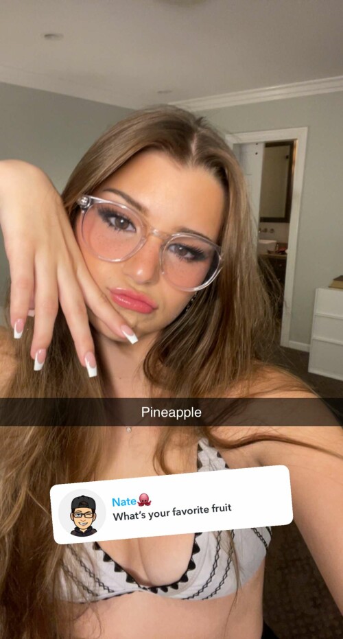 BraveDown.Com brooke monk brookemonk snapchat stories spotlight lenses pYXmf4dv5Lod6ae7bbcf28c7268