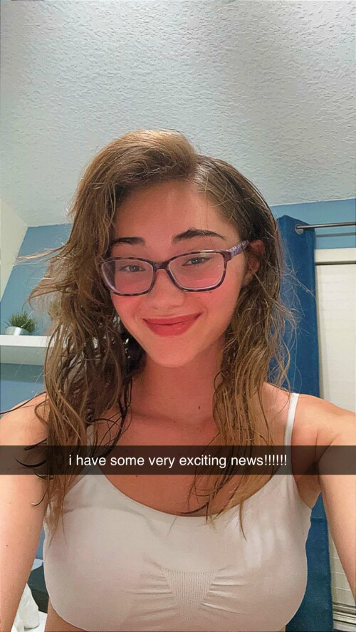BraveDown.Com gabby murray gmurray11 snapchat stories spotlight lenses 5LsjgGpiE5003a28f5374e67774