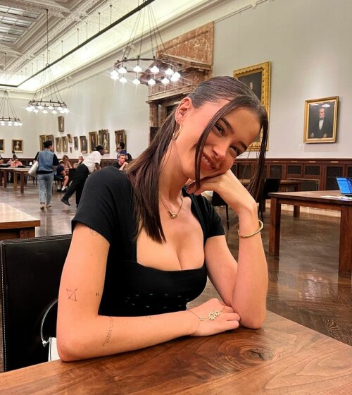 BraveDown.Com instagram post CWUZGg4LGt41ccafa36750a05db