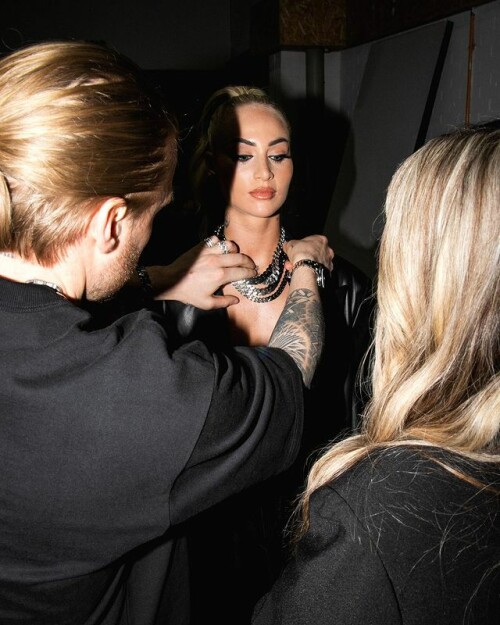 BraveDown.Com instagram post W4Qcdl3ntJk9c2de06d3c686d2f