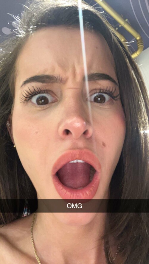 BraveDown.Com lea elui leaelui snapchat stories spotlight lenses 0z6Co9g0WdEec2b20036686aa29