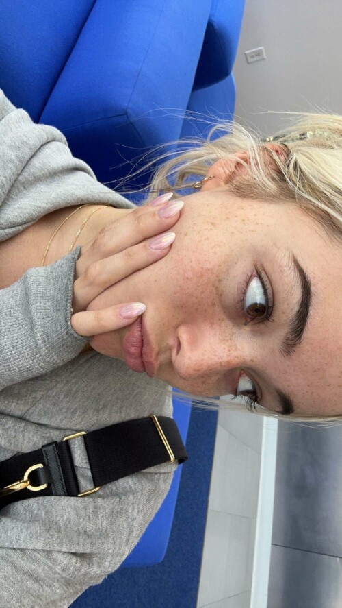 BraveDown.Com livvy dunne livvy gymnast snapchat stories spotlight lenses 469m0tXHw1s