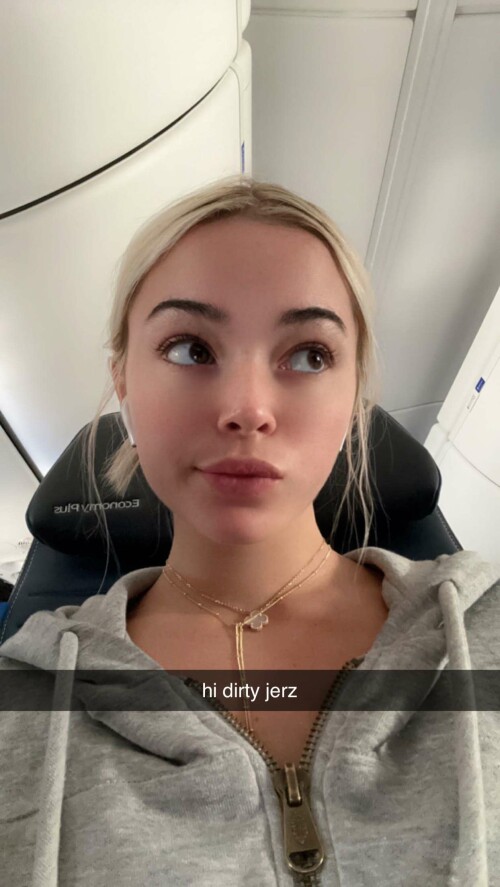 BraveDown.Com livvy dunne livvy gymnast snapchat stories spotlight lenses 4pvYzNTTa1I