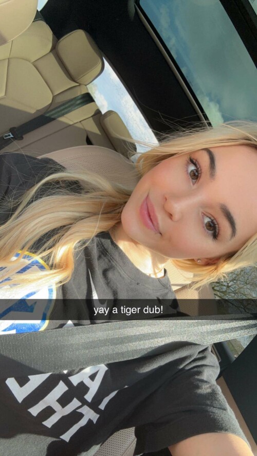 BraveDown.Com livvy dunne livvy gymnast snapchat stories spotlight lenses yqghh2n4d4u