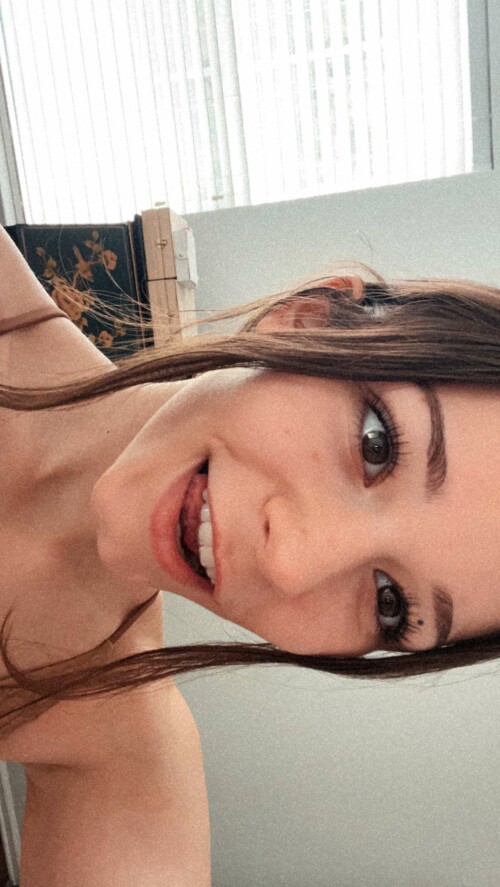BraveDown.Com nikki woods nikki woodss snapchat stories spotlight lenses zCtNpZXVRbg7c14698fd22e8fe8