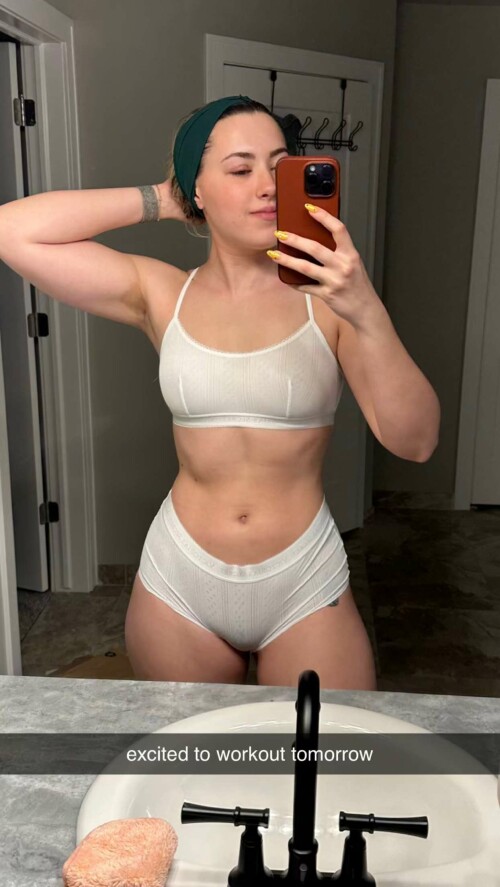 BraveDown.Com pineapplebrat pineapplebrat snapchat stories spotlight lenses 1ajsGy4MsUI8140fffb265df