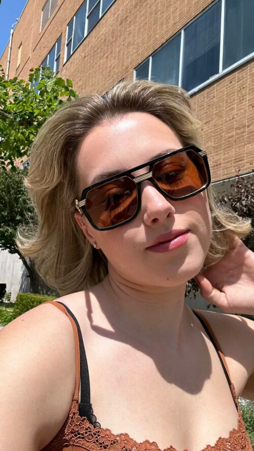 BraveDown.Com pineapplebrat pineapplebrat snapchat stories spotlight lenses ddG2IoGVLaU0993e7494e777