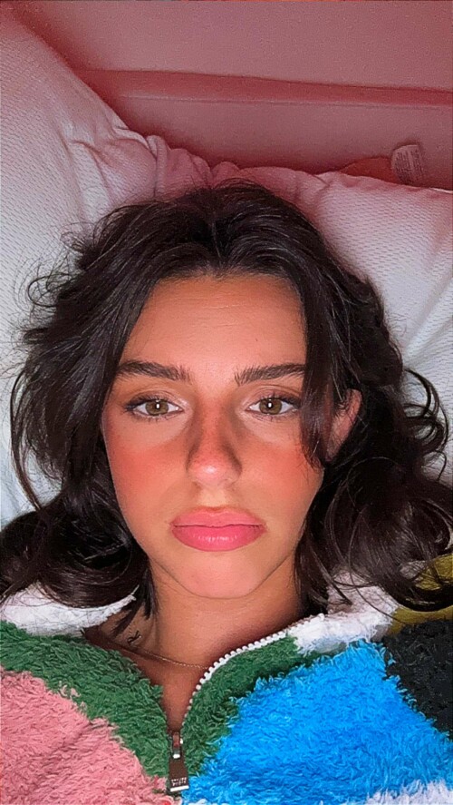 BraveDown.Com sav savannahrdemers snapchat stories spotlight lenses qek2dvngxhm