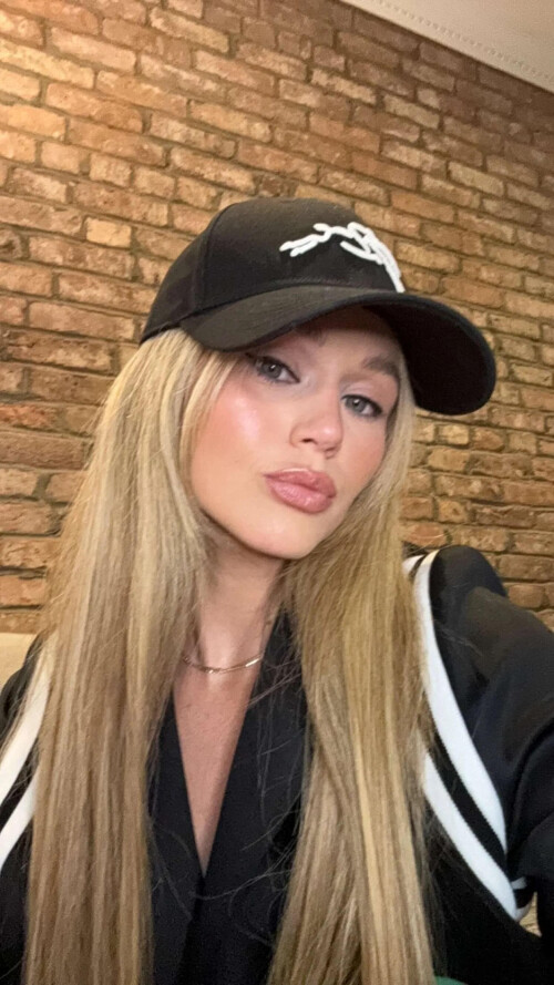 Brec Bassinger 67a6615a110b8f68f