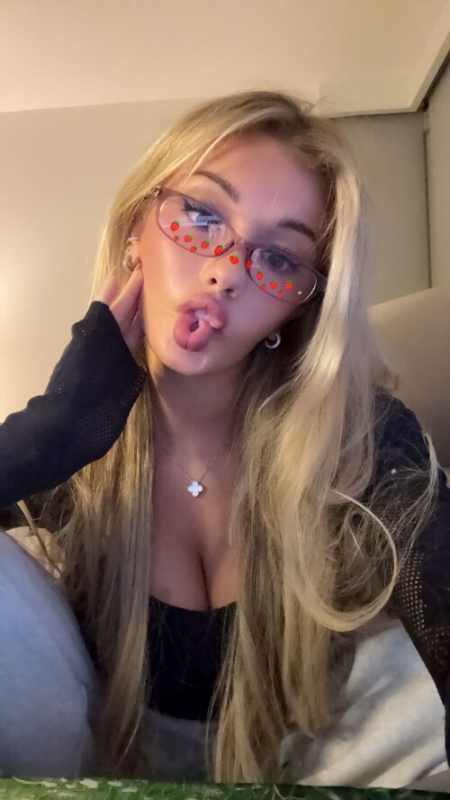 Breckie Hill 11c4644fe8d34b4ceb