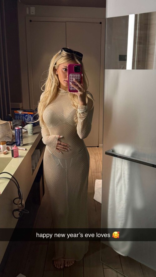 Breckie Hill 194d0ca8008be1eb84