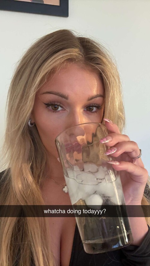 Breckie Hill 205544c630c5877f5d