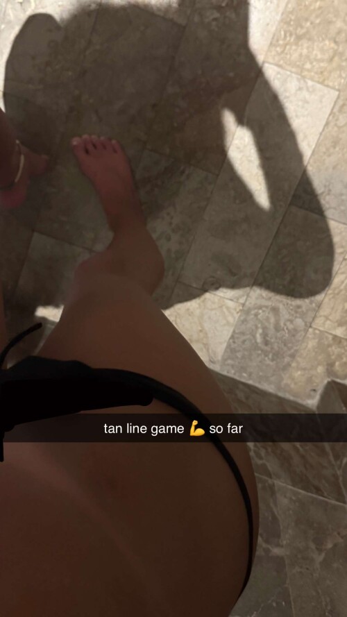 Breckie Hill 2487b682e4e00888d