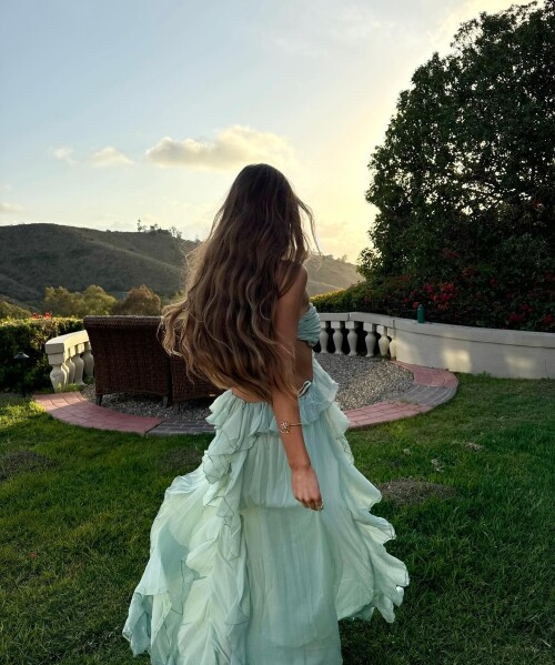 Brooke Monk 684dcccc8e33020a7