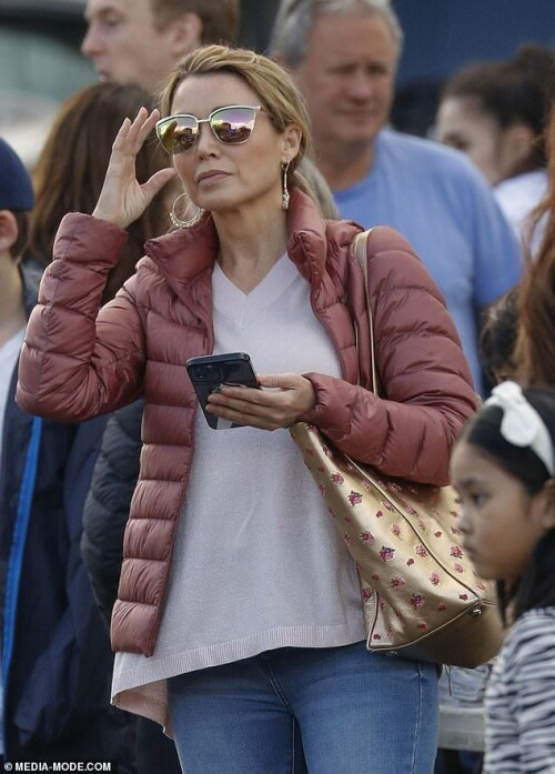 Brown016 5d873255d89e8cd92