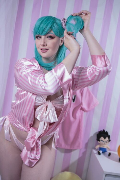 Bulma Satin Robe 40