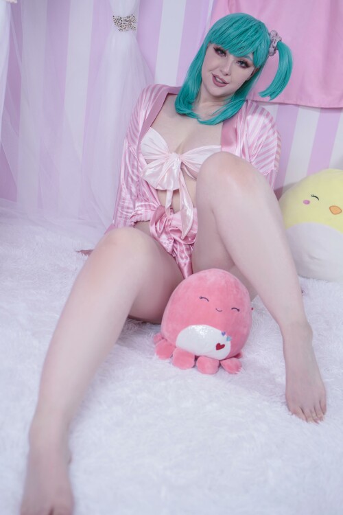 Bulma Satin Robe 70