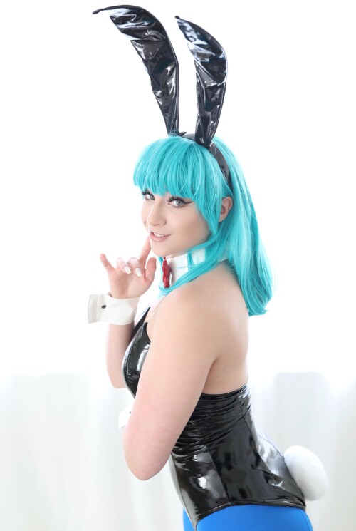 Bunny Bulma 13d920066428de9f4