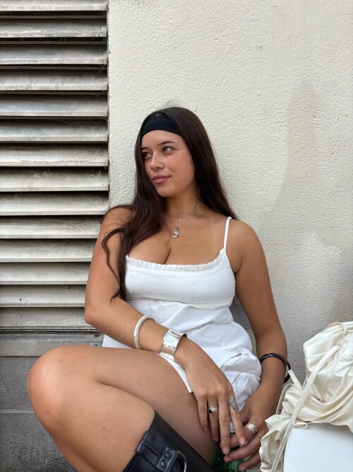 Busy beesfc528320c427de97