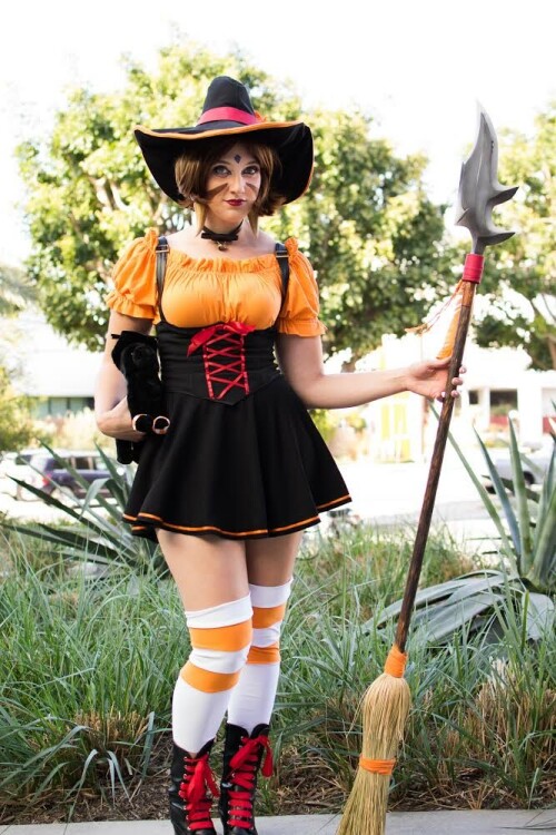 C11664E3 3967 4B9D B815 9EDA8C383131