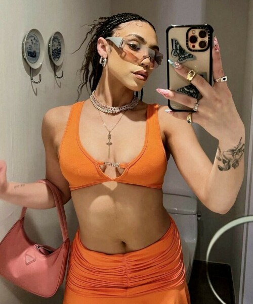 C1178BB4 5C03 41B9 BDC0 96FA7C57586A