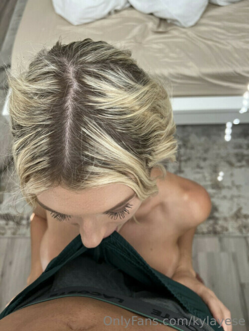 C208D16F 2599 4260 BEE8 75BF127BE9D6