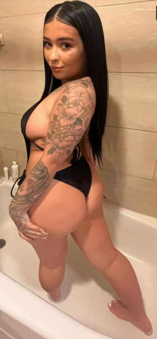 C2B214A4 1564 4574 BA15 0AFD519AA361