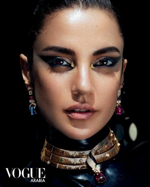 C2B928E7 2370 4F8E BED2 C995EF931FFA