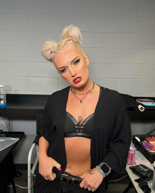 C620901E CE25 4DB6 9989 845BB83C2A284a7d636eb976f00d