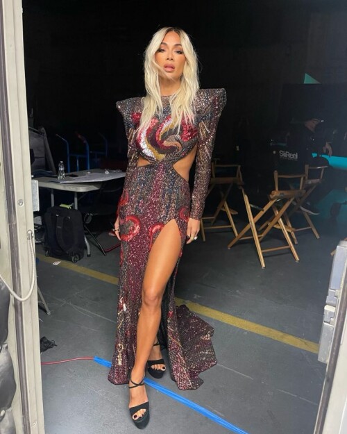 C7392D71 0FCA 4813 A288 EF8D049BA63D