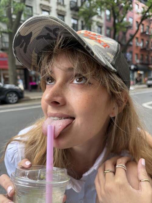 C8339F5B 41AE 4CC2 AFF2 275EAFE18ACDfaf53e113d4f0550