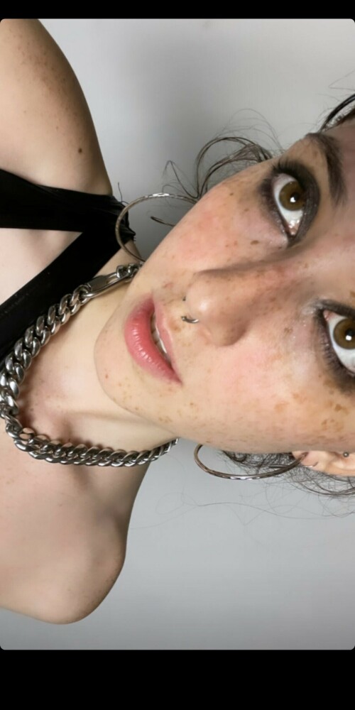 C88517BF C967 4557 85DC 74D58E026C11